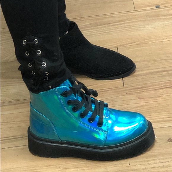 Blue YRU hologram boots (brand new) - Picture 2 of 5